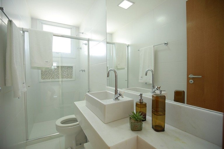 Casa Luxo em Guarajuba | 5 Suítes | Piscina Privativa | Cond